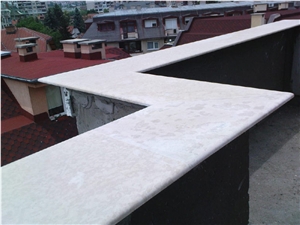 Limestone Parapet Wall Top