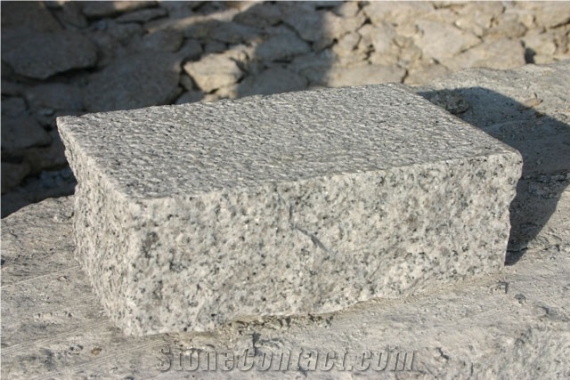 Chinese Granite Grey Cobble Stone Cube Stone