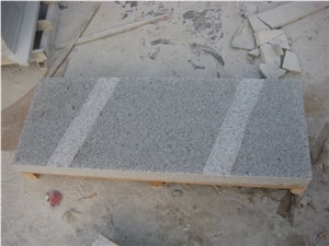 G655 Granite Tiles