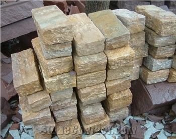 Natural Beige Sandstone Cobble Stone
