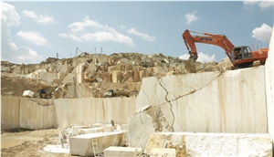 Amasya Beige Marble Blocks
