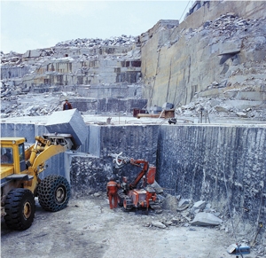 Kuru Grey Granite Blocks