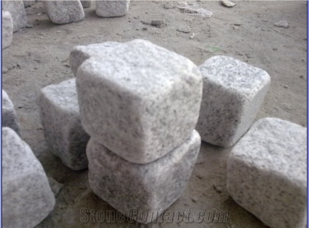 Gray Granite Cobble Stone Paving