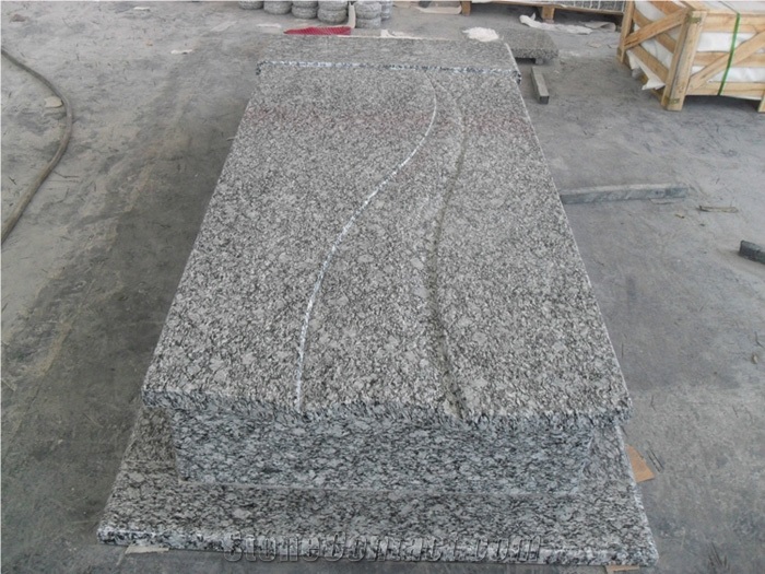 Granite Tombstone/gravestone