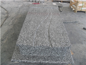 Granite Tombstone/gravestone