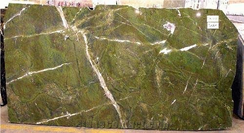 Verde Fantastico Granite Slabs