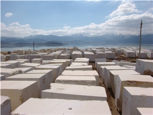 Beige Travertine Blocks