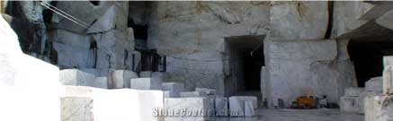 Breccia Capraia Quarry, Blocks