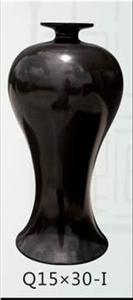 Black Onyx Vase