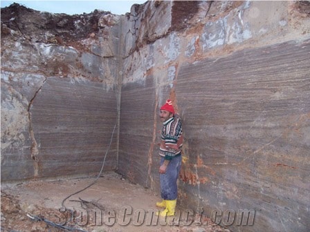 Chestnut Travertine Blocks, Own Quarry