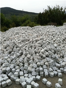 G355 White Granite Cube Stone