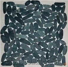 Black Sliced Mosaic Pebble Tile