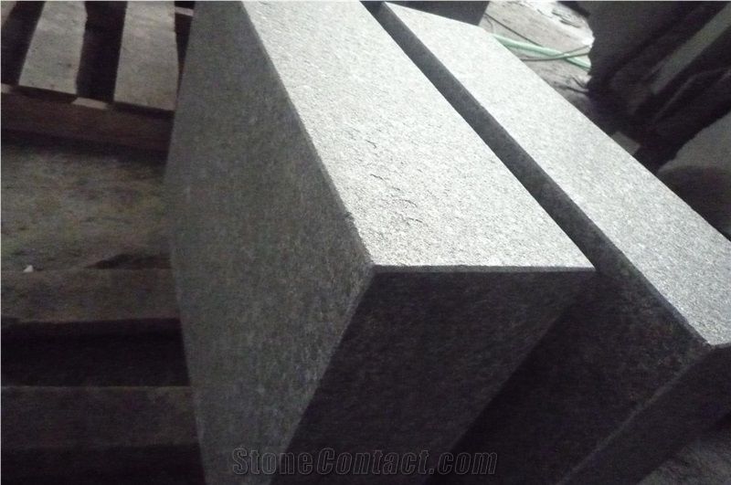 Padang Dark G684 Granite Steps, China Black Granite Steps