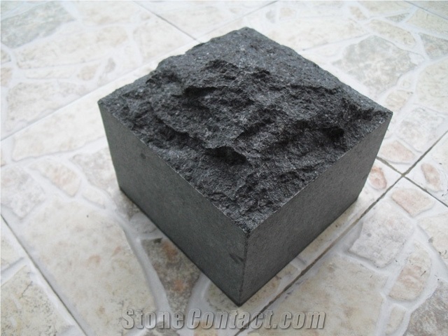 China Black Granite Cube Stone