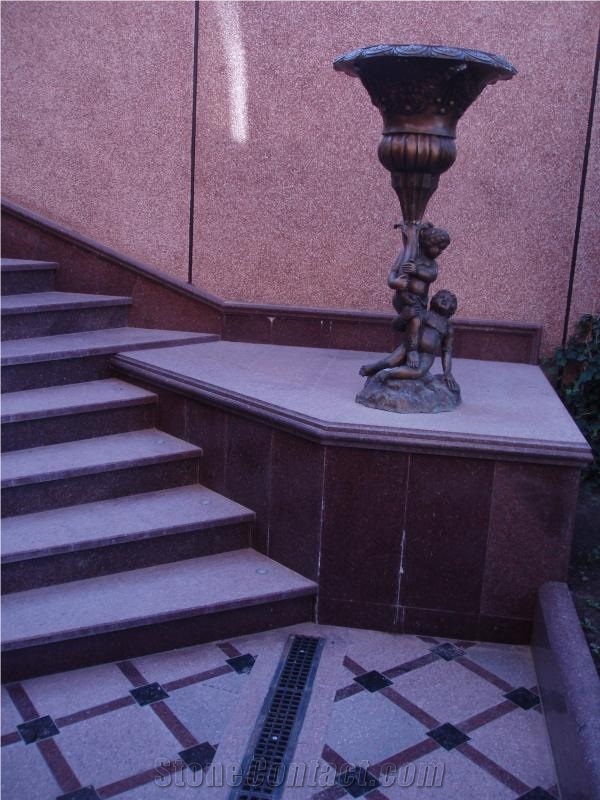 Carpazi Granite Stairs Top with Sculpture