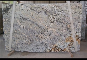 Crema Nevada Granite Slabs, Brazil Beige Granite