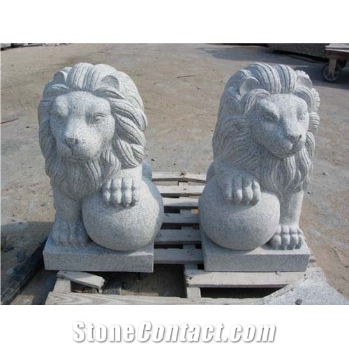 Granite Lion Sculpture, Sesame White Granite Sculpture