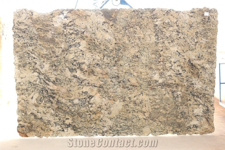 Delicatus Granite Slab, Brazil Beige Granite