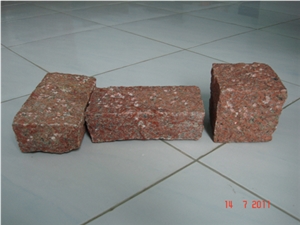 Binh Dinh Red Granite Cobbles