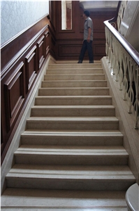 Stairs and Steps, Crema Marfil Classico Beige Marble Stairs