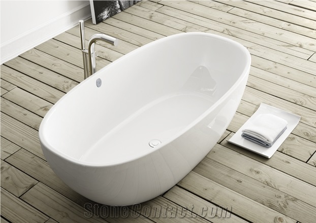 White Marble Revolution Bath Tub