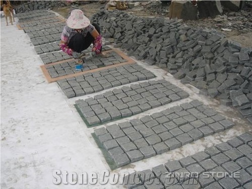 China Granite Cube Wtih Mesh ,cobble Stone on Mesh, G603 ,G654 ,G682 ,Red Porphyry Granite Cobble Stone