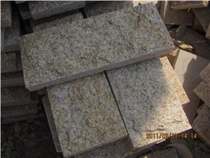 G682 Giallo Garnet Beige Granite Stone Slabs Tile