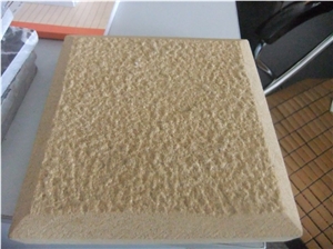 China Light Yellow Sandstone Tiles with Bush Hammered Surface