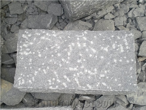 G654 Granite Cobble Stone, Dark Grey Pineapple, China Impala Black Grey Granite Cobble Stone