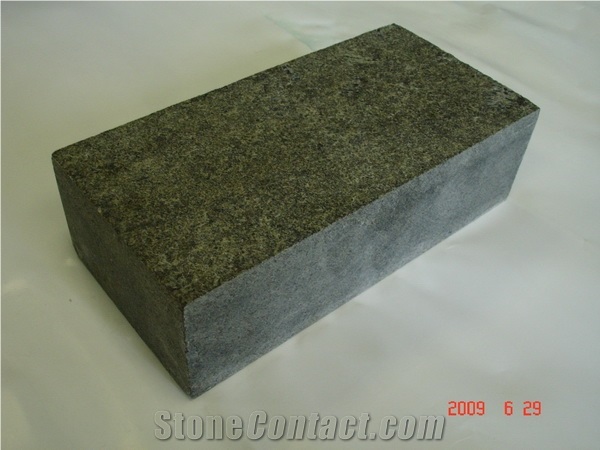 Granite Gabbro Cube, Kometa Black Granite