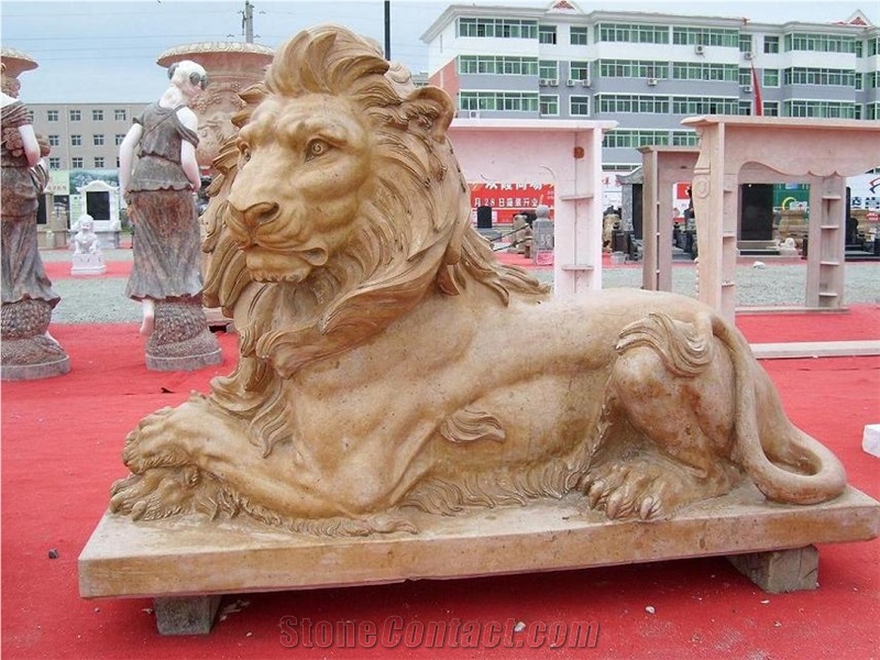 Lion Stone Statue Carving, Yellow Travertine Statue