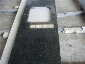 Verde Ubatuba Granite Kitchen Countertop