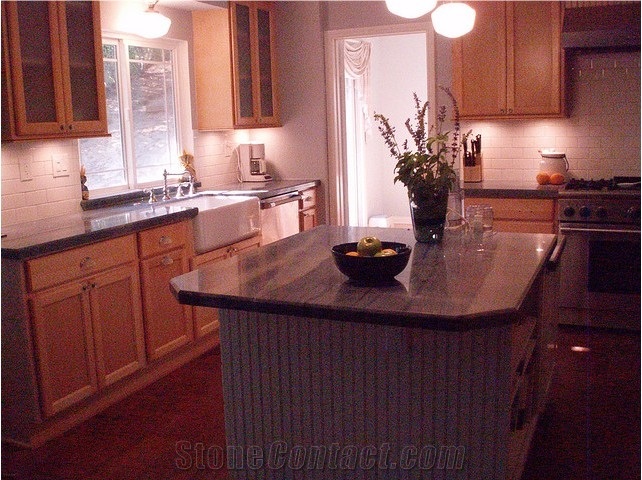 Custom Granite Kitchen Islandstop for Sale,black Granite Kitchen Countertops