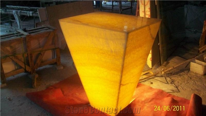 Backlit Honey Onyx Glass Bar Top (Z-68)