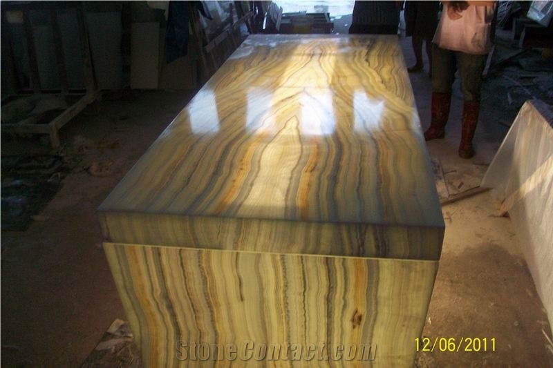 Backlit Honey Wood Vein Onyx Glass Table