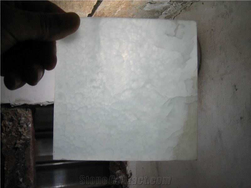 Backlit White Onyx Glass Niche Wall