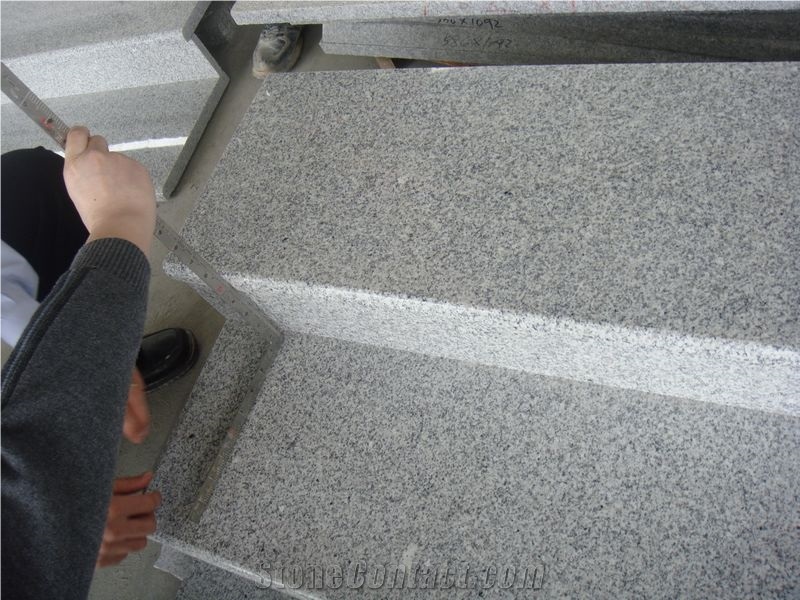 G603 Grey Granite Stair, Step