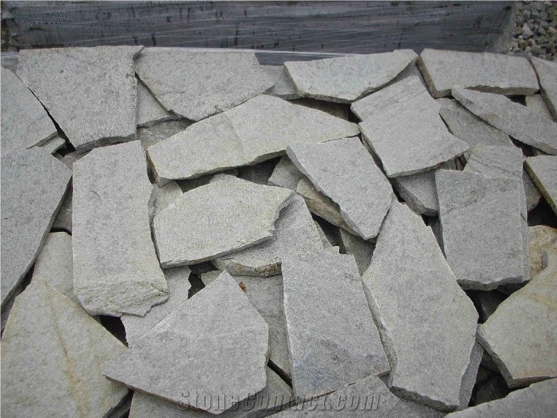 Gneiss Bulgaria Flagstone, Beige Gneiss Stone Flagstone