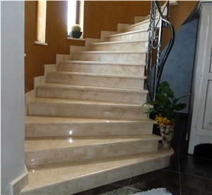 Biancone Apricena Stairs, Beige Limestone