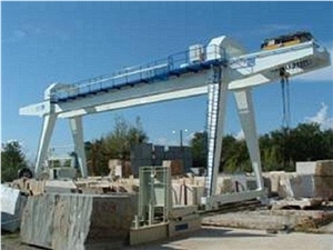 TECNOMASZ Gantry Crane from 2006