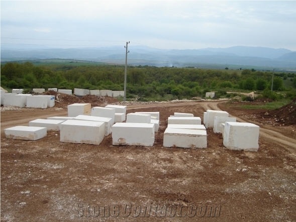 Vratza Limestone Blocks, Bulgaria Beige Limestone