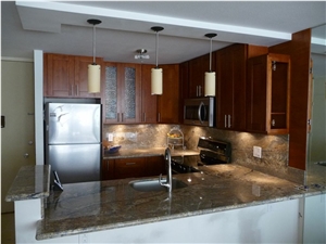 Kitchen Design, Golden Bordeaux Granite Countertop with Light Cherry Cabinet