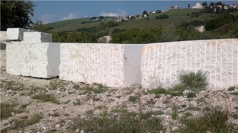Beige Alpi and Bianco Perlino Blocks, Bianco Perlino White Limestone Block