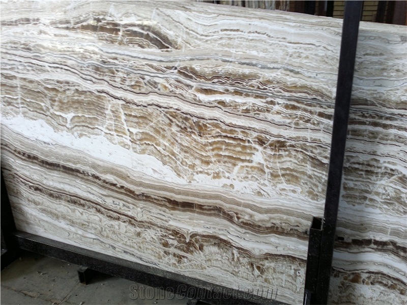 Wood Pattern Traonyx Slab