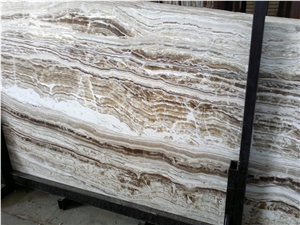 Wood Pattern Traonyx Slab