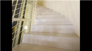Chiampo Serpeggiante Limestone Stairs