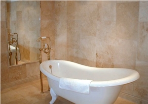 Bathroom Floor and Wall in Polished Travertine Mate