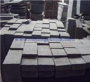Granite G654 Cubes, Top Flamed, Other Sides Cut, G654 Black Granite Cubes