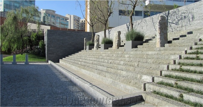 Miracema Cinza Gneiss Steps, Grey Gneiss Steps