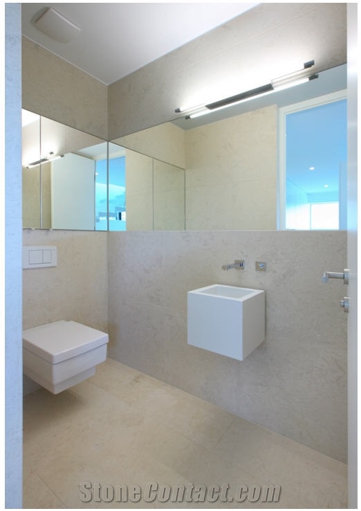 Vidraco De Moleanos Limestone Bathroom Design